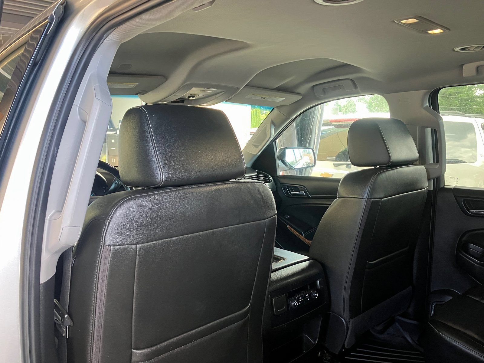 Used 2018 Chevrolet Tahoe Premier w/ RST 6.2L Performance Edition AWD/4WD image 13