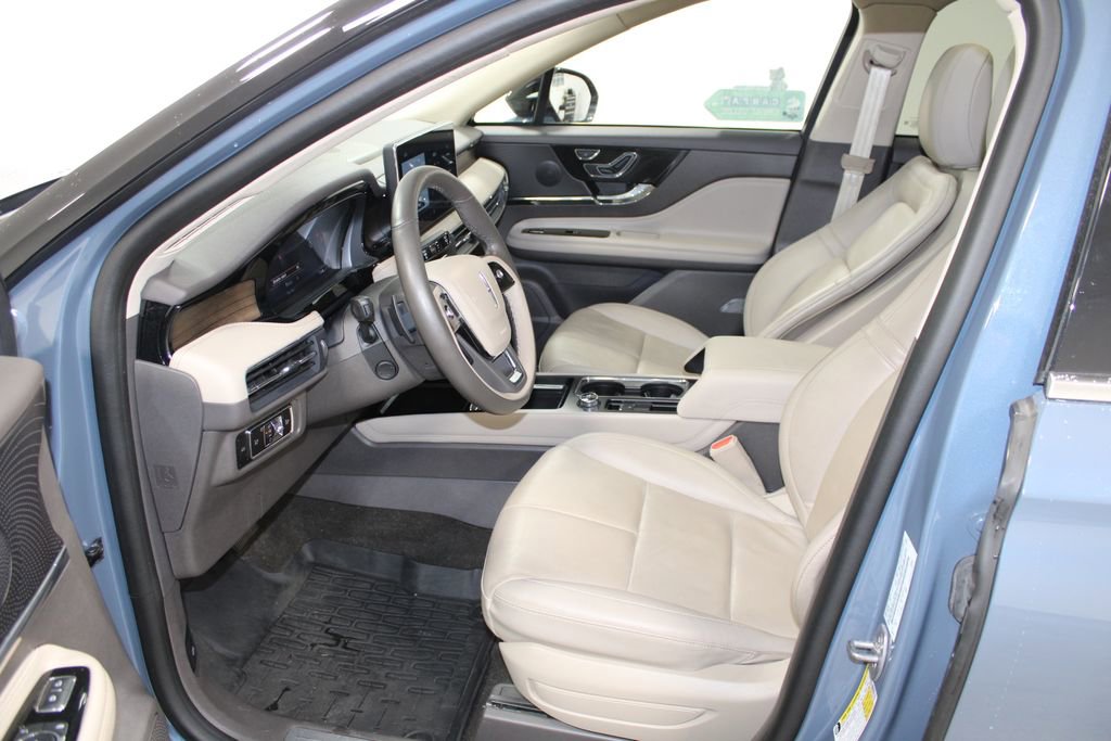 Used 2023 Lincoln Corsair Reserve w/ Equipment Group 201A image 22