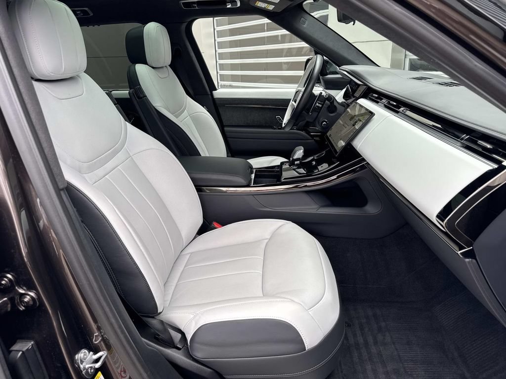 Certified 2025 Land Rover Range Rover Sport Autobiography AWD/4WD image 10