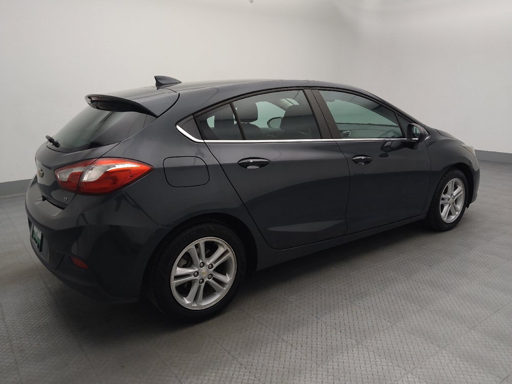 Used 2017 Chevrolet Cruze LT w/ Convenience Package FWD image 10