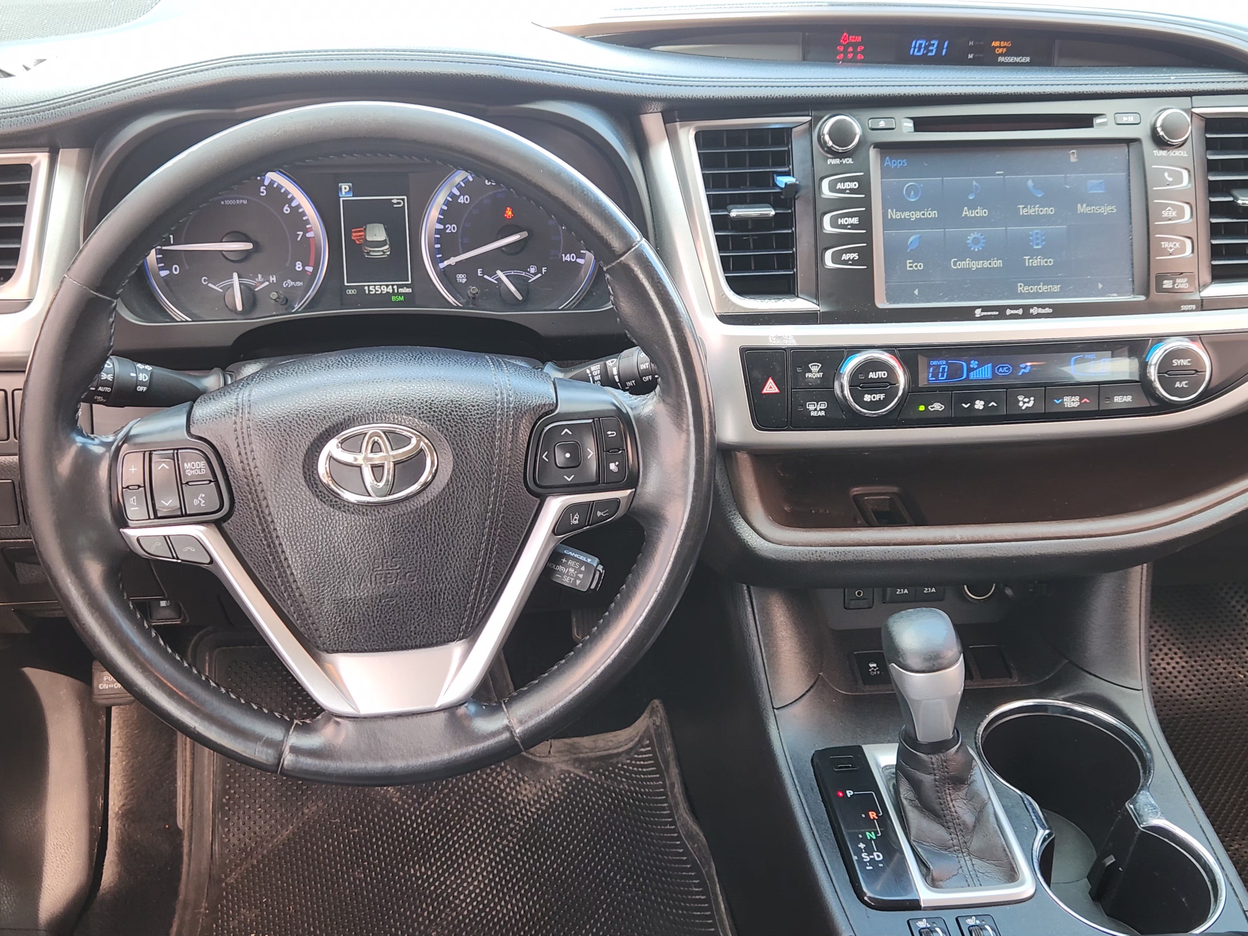 Used 2017 Toyota Highlander XLE FWD image 28