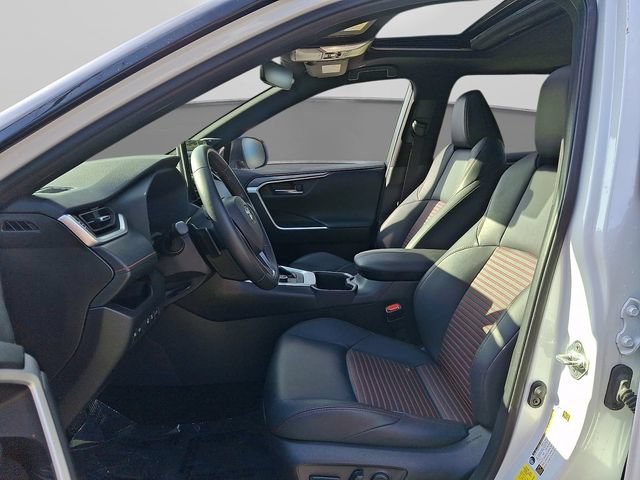 Used 2023 Toyota RAV4 XSE w/ Weather Package AWD/4WD image 16