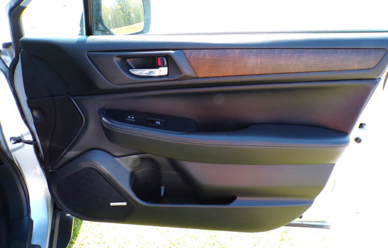 Used 2017 Subaru Outback 2.5i Limited image 26