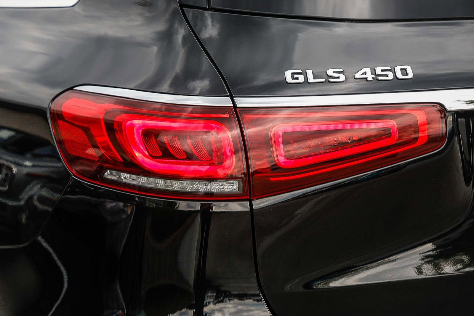 Used 2023 Mercedes-Benz GLS 450 4MATIC image 8