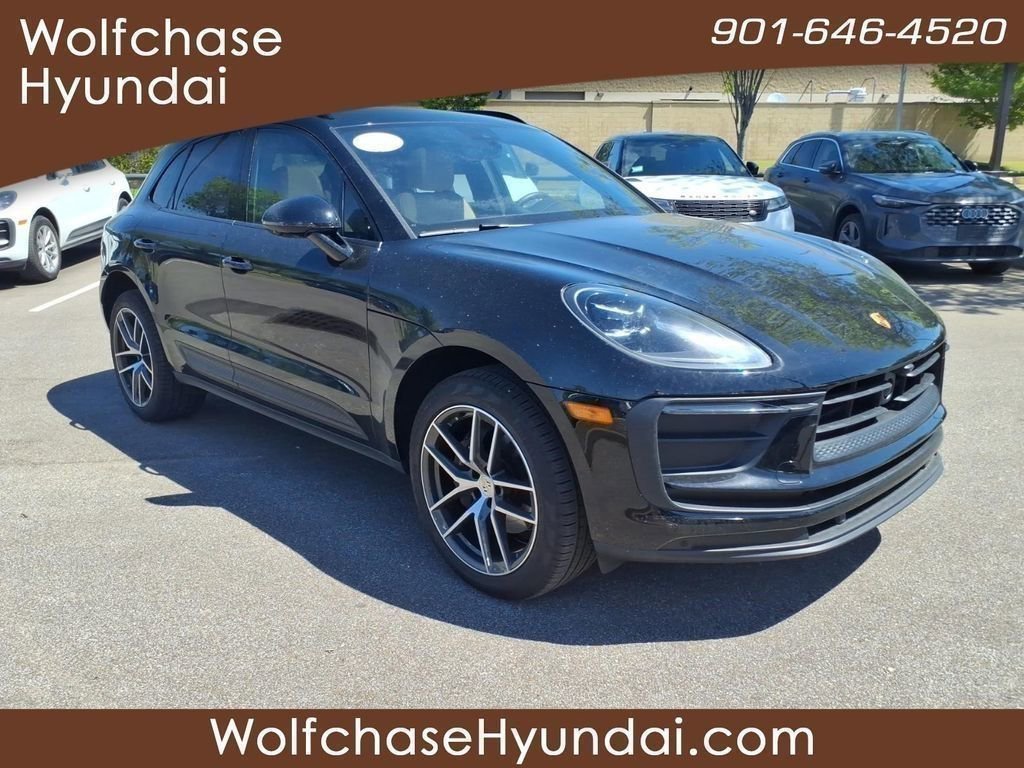Used 2025 Porsche Macan AWD/4WD image 7