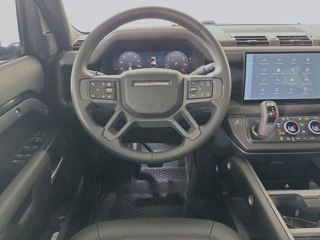 Used 2025 Land Rover Defender 110 S image 25