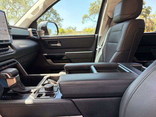 Used 2022 Toyota Tundra Limited AWD/4WD image 28