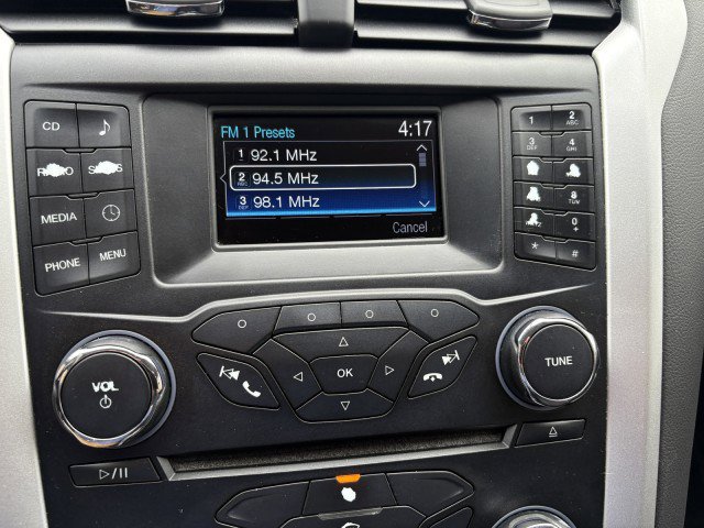 Used 2015 Ford Fusion SE w/ Equipment Group 201A image 24