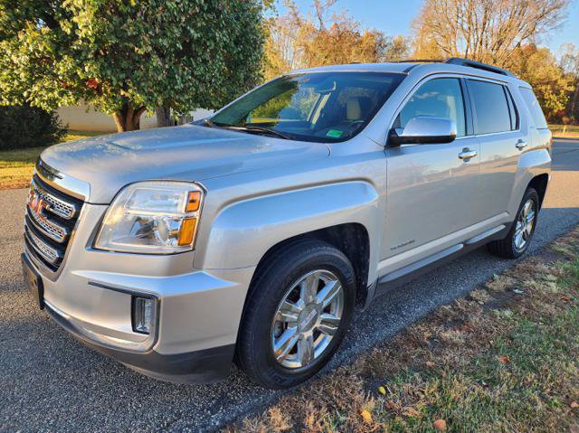 Used 2016 GMC Terrain SLE w/ Technology Package image 2