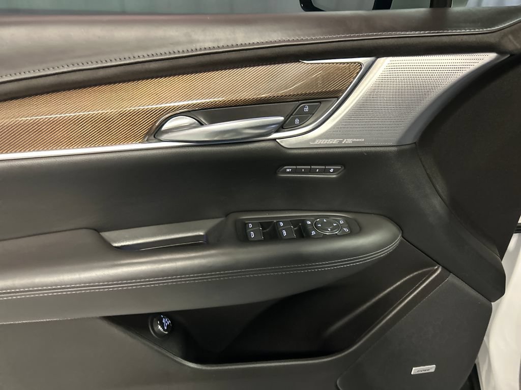 Used 2022 Cadillac XT5 Sportv w/ Platinum Package AWD/4WD image 14