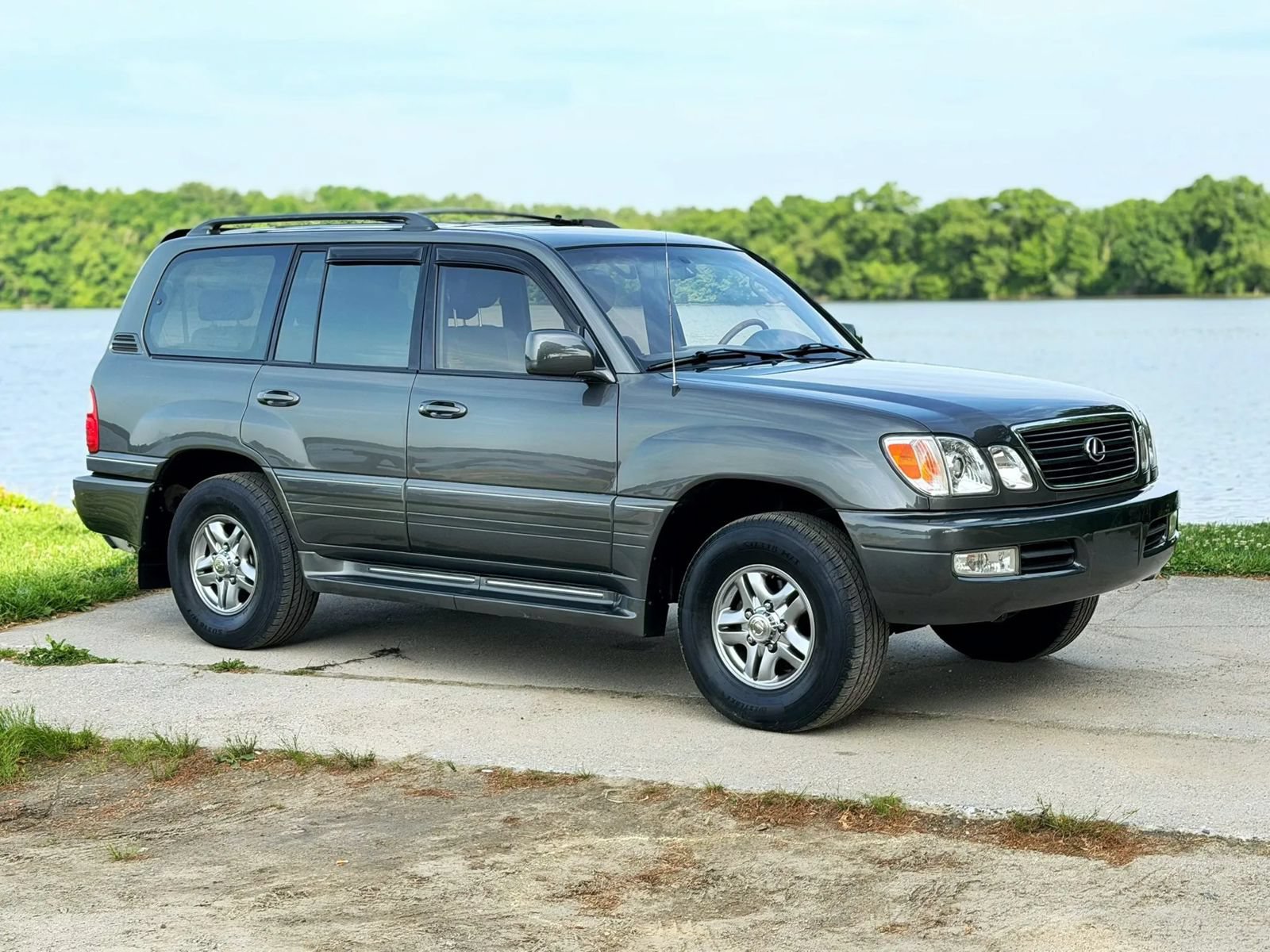 Used 2001 Lexus LX 470 4WD image 4