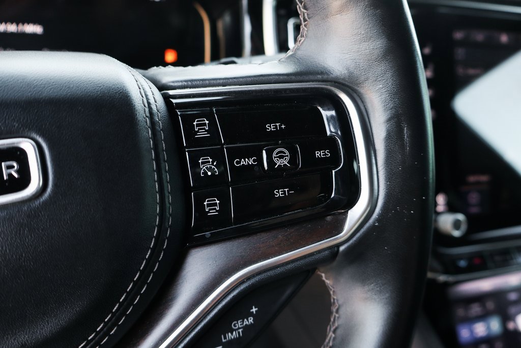 Used 2022 Jeep Grand Wagoneer Series II w/ Convenience Group III image 25