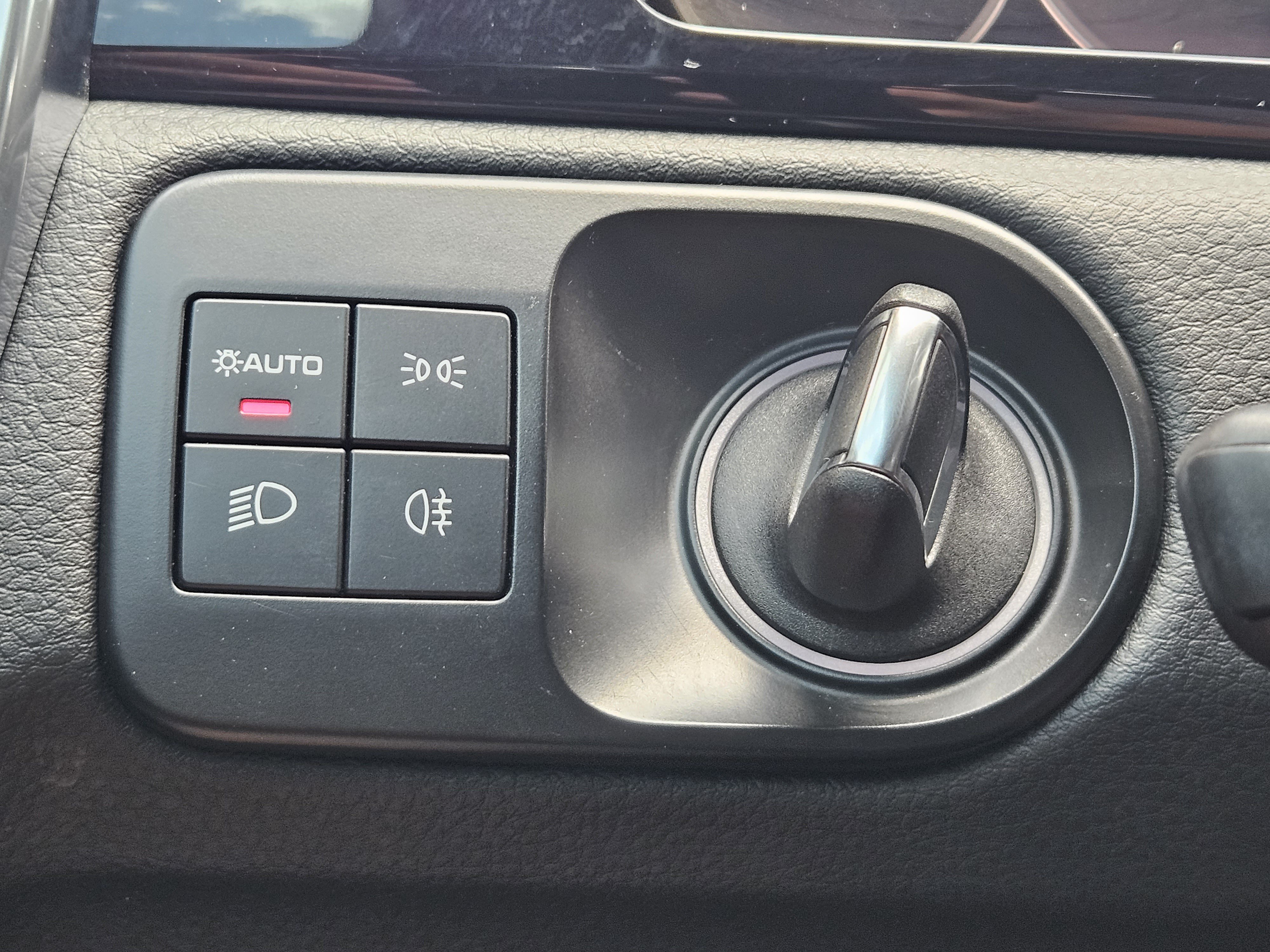 Certified 2023 Porsche Cayenne Platinum Edition AWD/4WD image 21