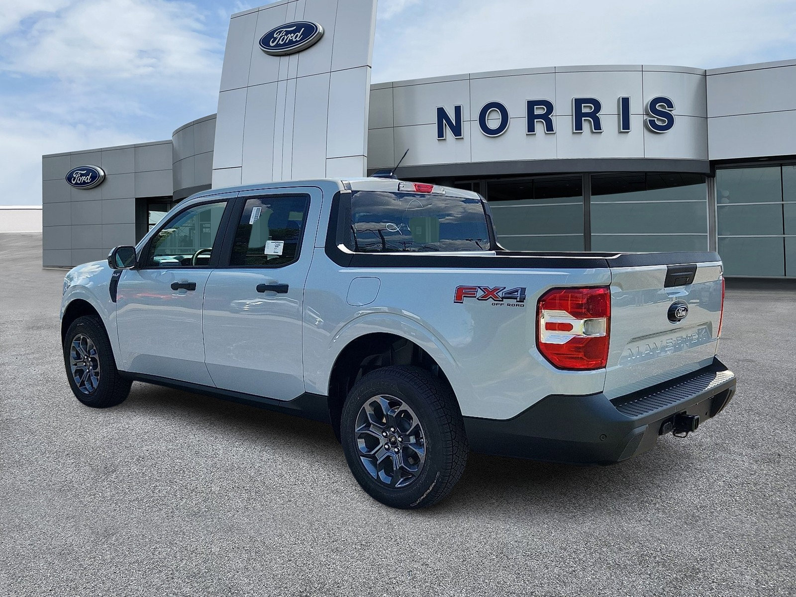 New 2025 Ford Maverick XLT w/ XLT Luxury Package image 3