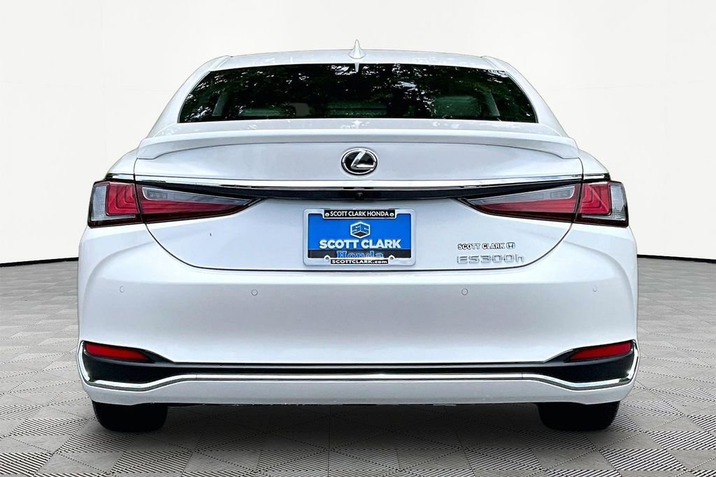 Used 2025 Lexus ES 300h w/ Technology Package FWD image 6