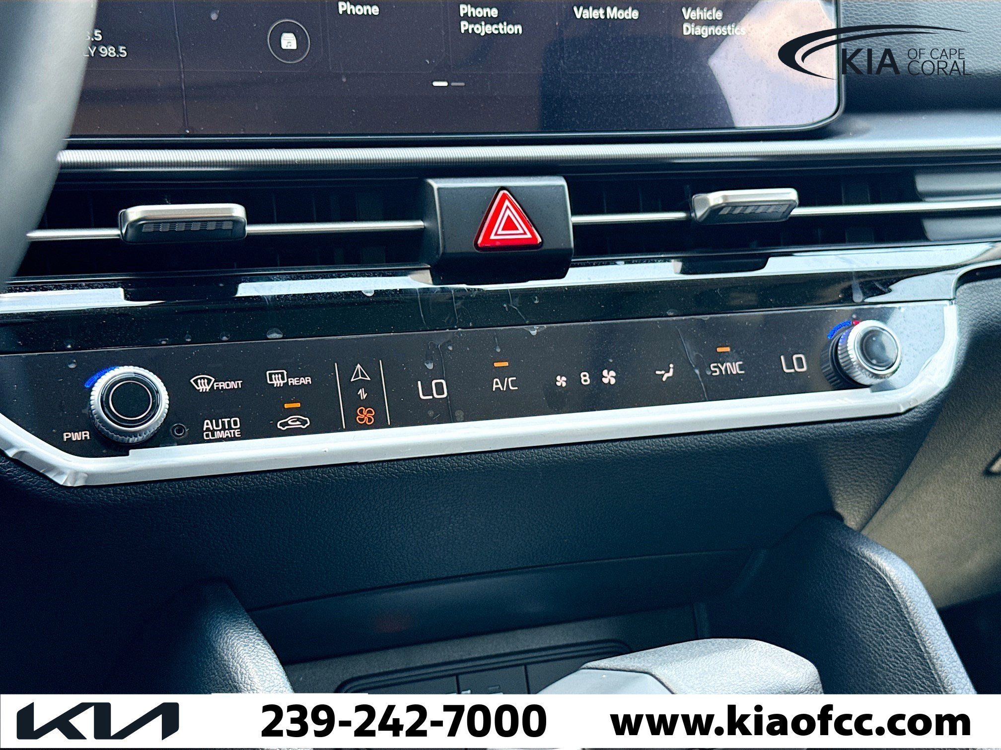 New 2026 Kia Sportage EX image 32