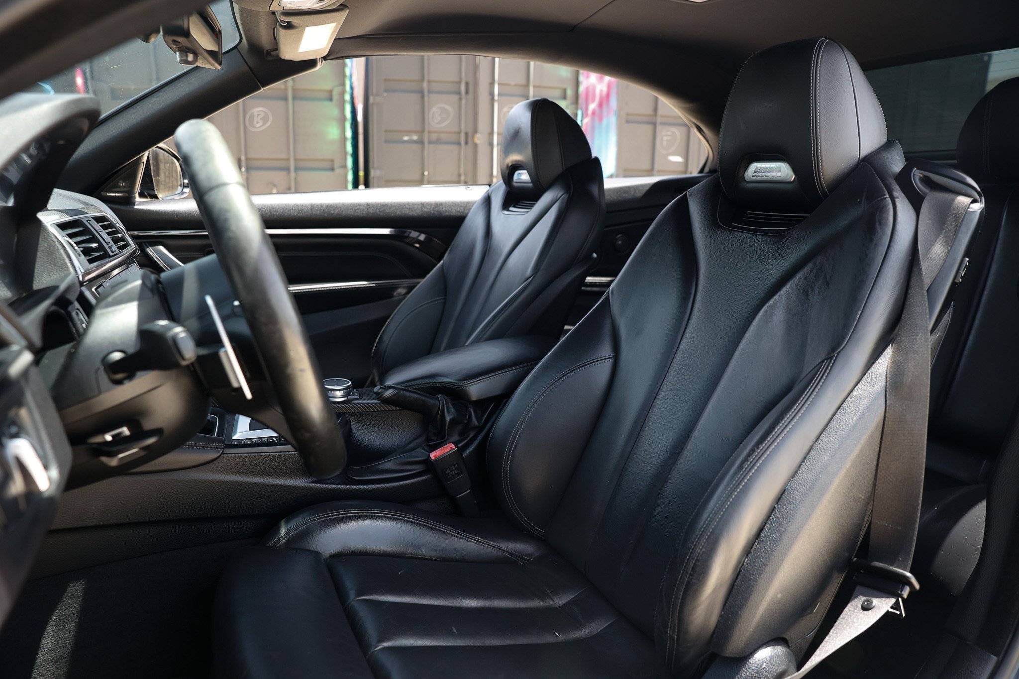 Used 2016 BMW M4 Convertible RWD image 10