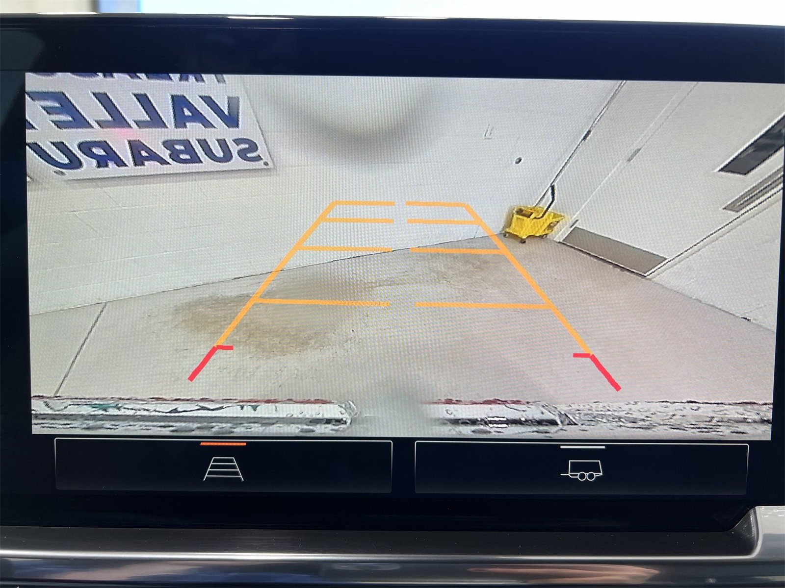 Used 2023 GMC Sierra 1500 SLE image 17