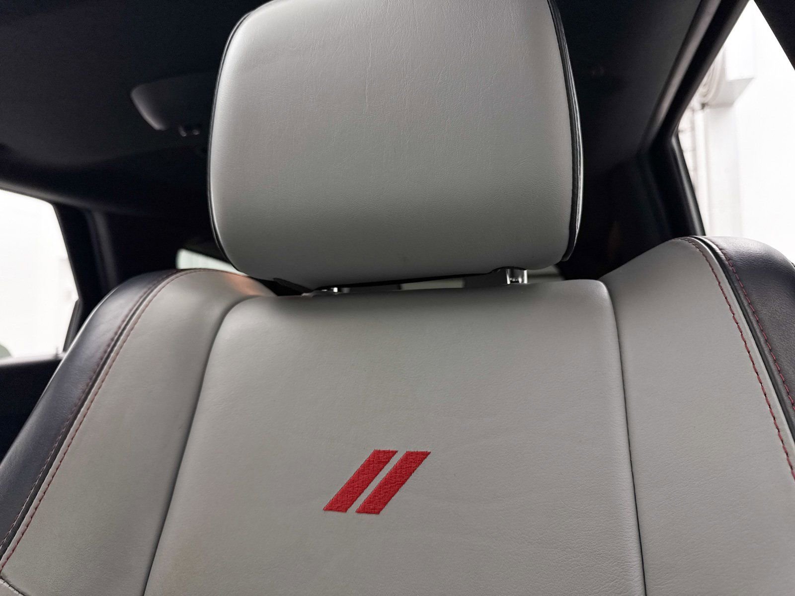 Used 2024 Dodge Durango GT image 4