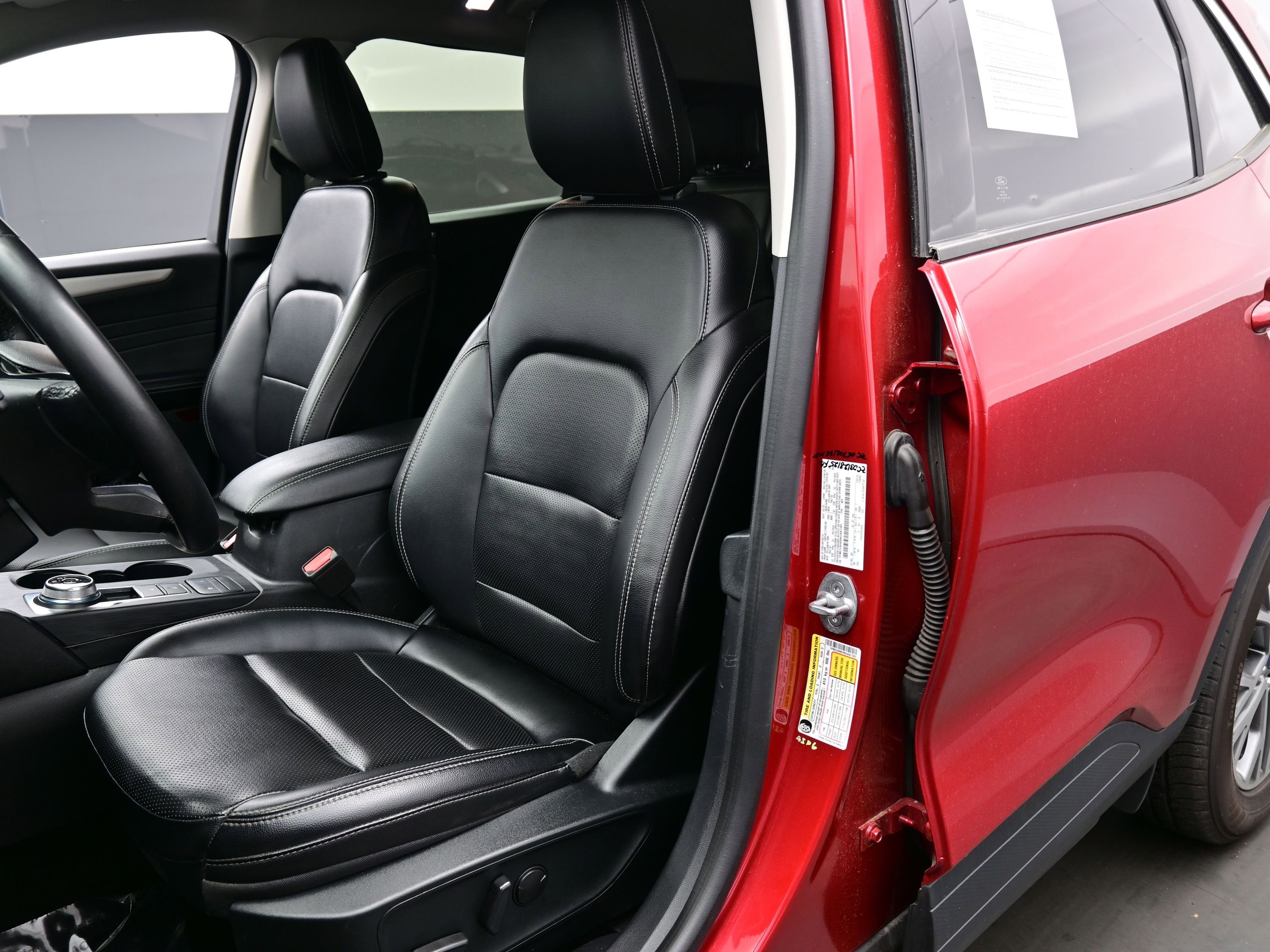 Used 2022 Ford Escape SEL w/ Technology Package image 14