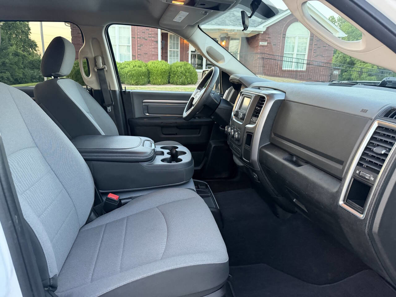 Used 2021 RAM 1500 Classic SLT RWD image 26
