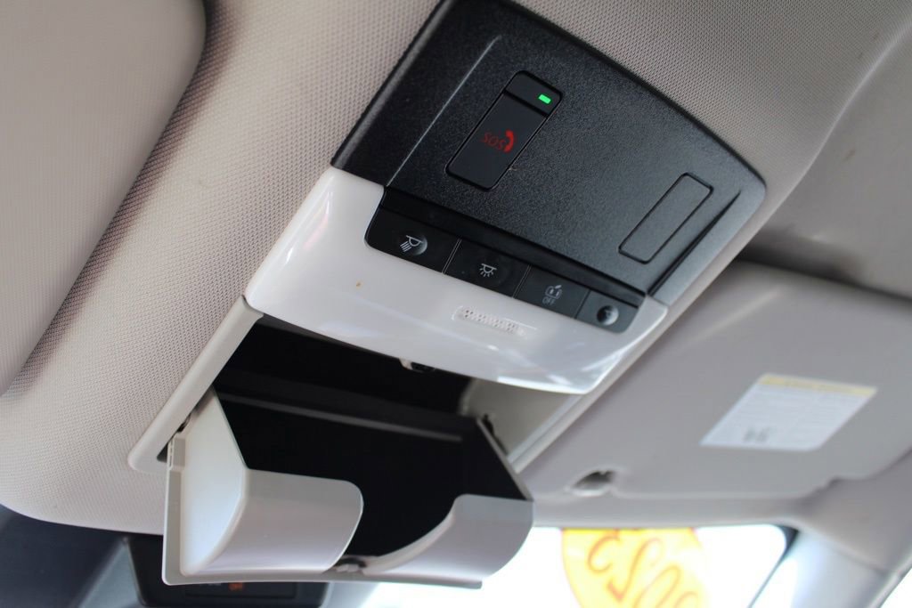 Used 2023 Nissan Rogue SV image 38