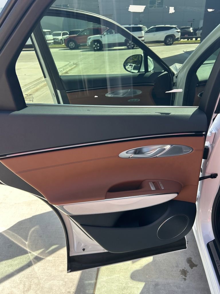 New 2026 Genesis GV70 2.5T Advanced AWD/4WD image 9