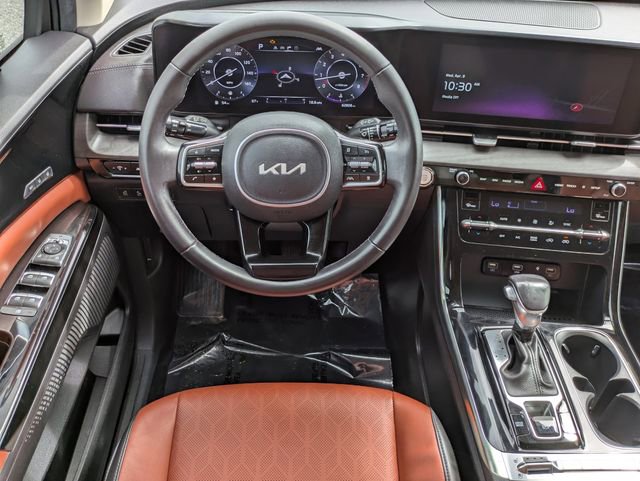 Used 2023 Kia Carnival SX FWD image 17