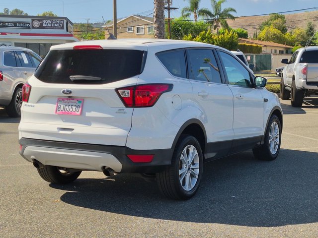 Used 2019 Ford Escape SE FWD image 5