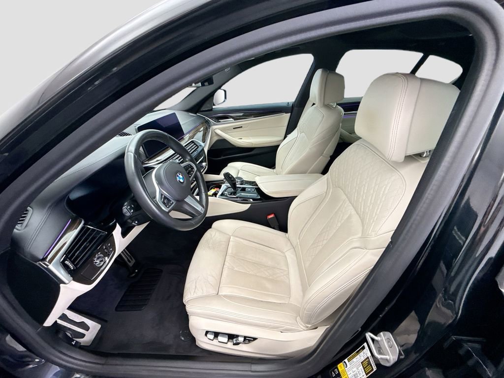 Used 2021 BMW M550i xDrive w/ Premium Package image 18