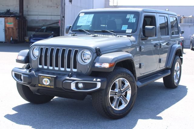 Used 2022 Jeep Wrangler Unlimited Sahara w/ Cold Weather Group AWD/4WD image 9