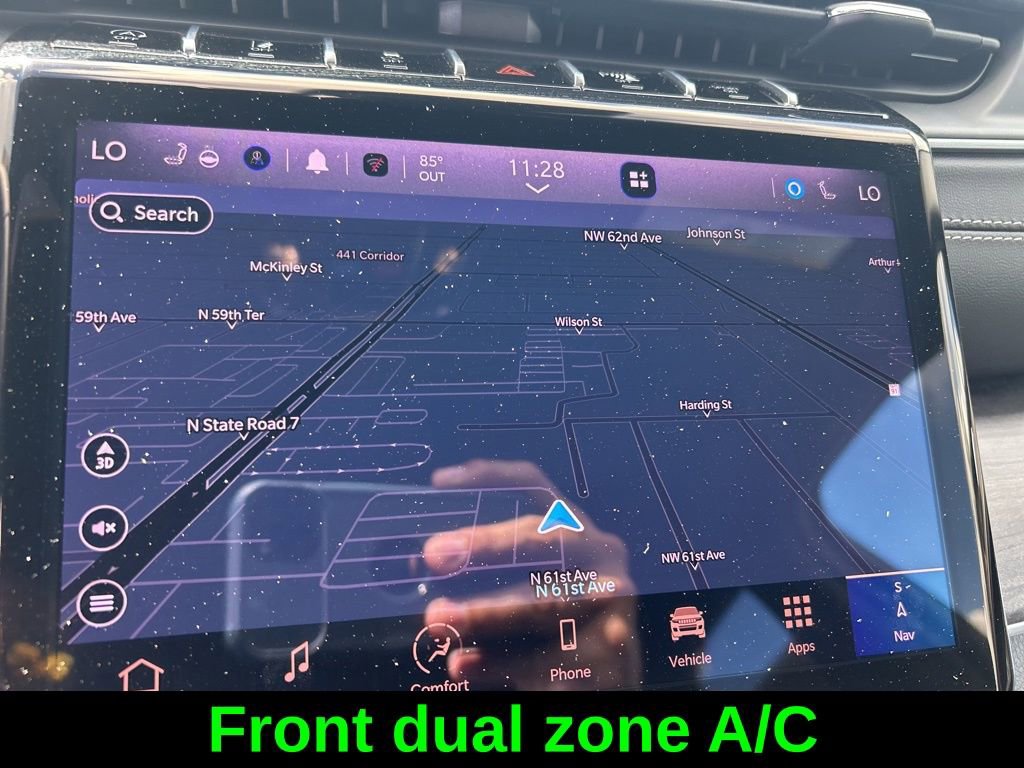 Certified 2025 Jeep Grand Cherokee Limited w/ Black Appearance Package image 14