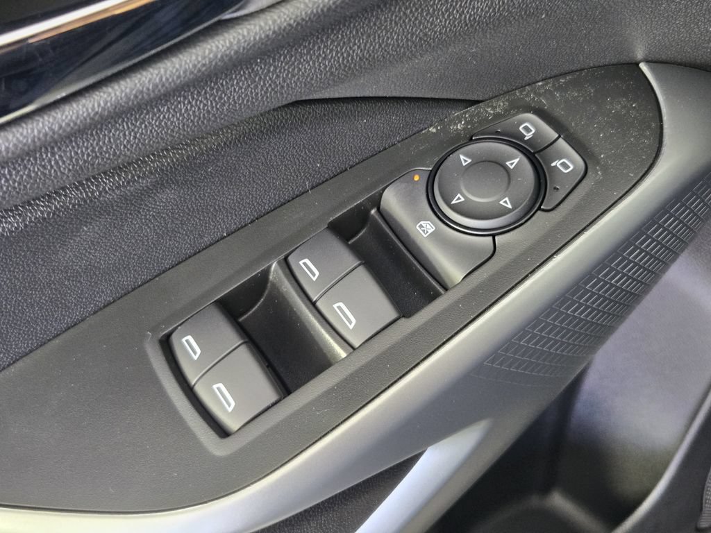 New 2026 Chevrolet Trax RS w/ Driver Confidence Package FWD image 24