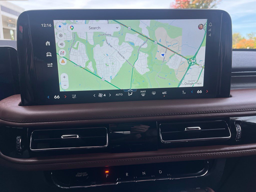 Used 2025 Lincoln Aviator Reserve w/ Equipment Group 201A AWD/4WD image 32