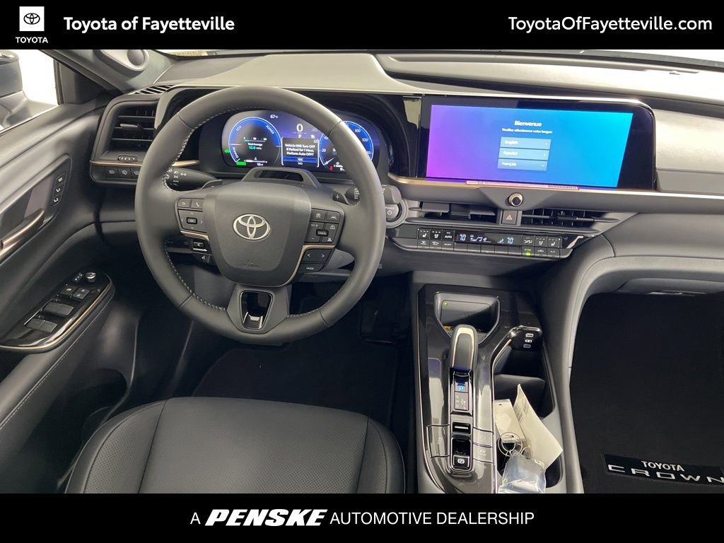 New 2025 Toyota Crown Signia image 15