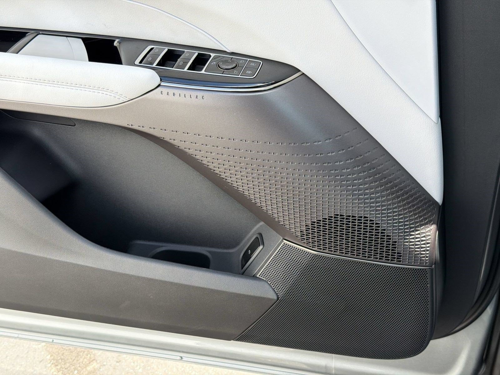 New 2027 Cadillac Lyriq Sport RWD image 27