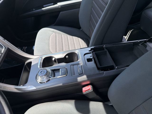 Used 2019 Ford Fusion SE FWD image 23