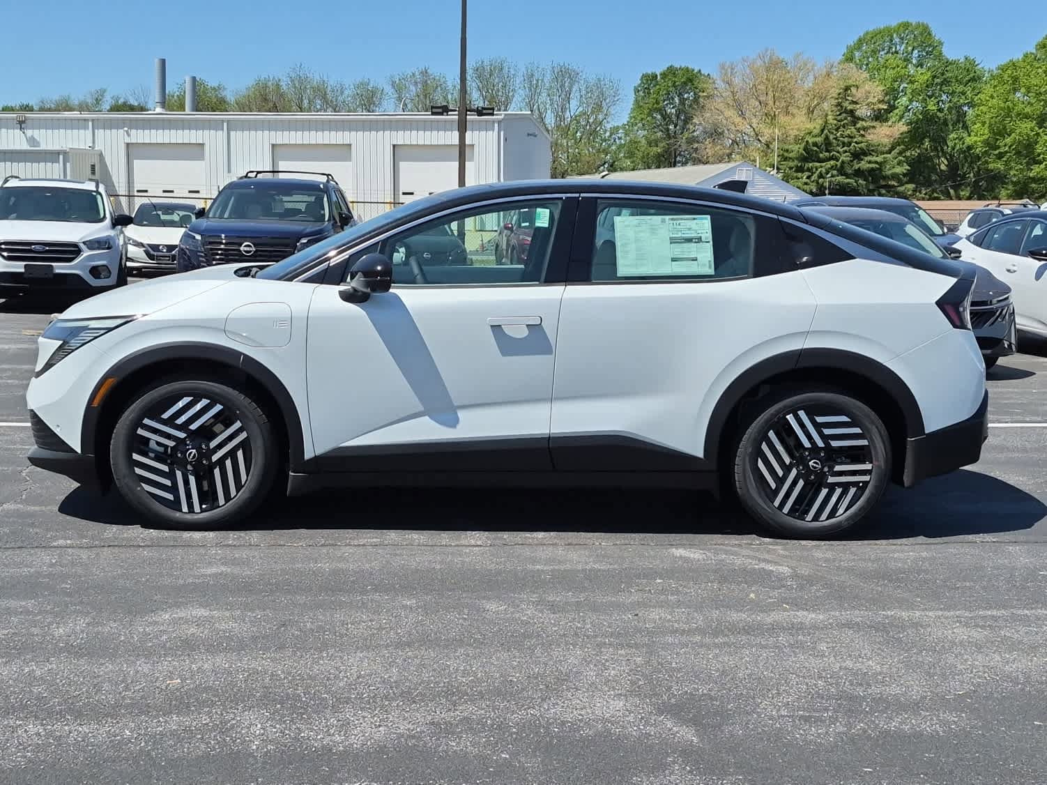 New 2026 Nissan Leaf SV+ w/ Floor Mat Package (SV+) FWD image 5