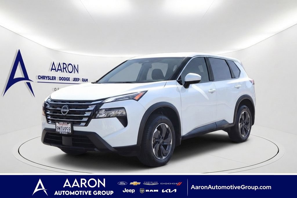 Used 2024 Nissan Rogue SV