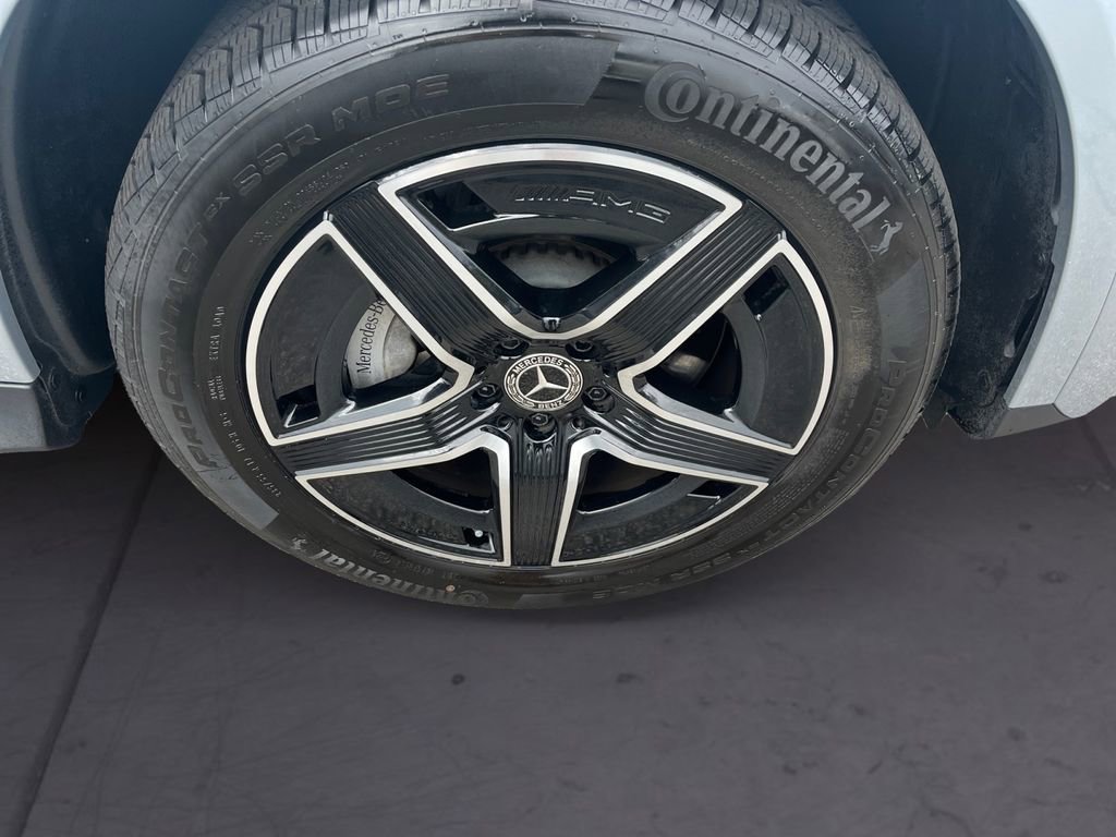 Used 2025 Mercedes-Benz GLC 350e 4MATIC image 14