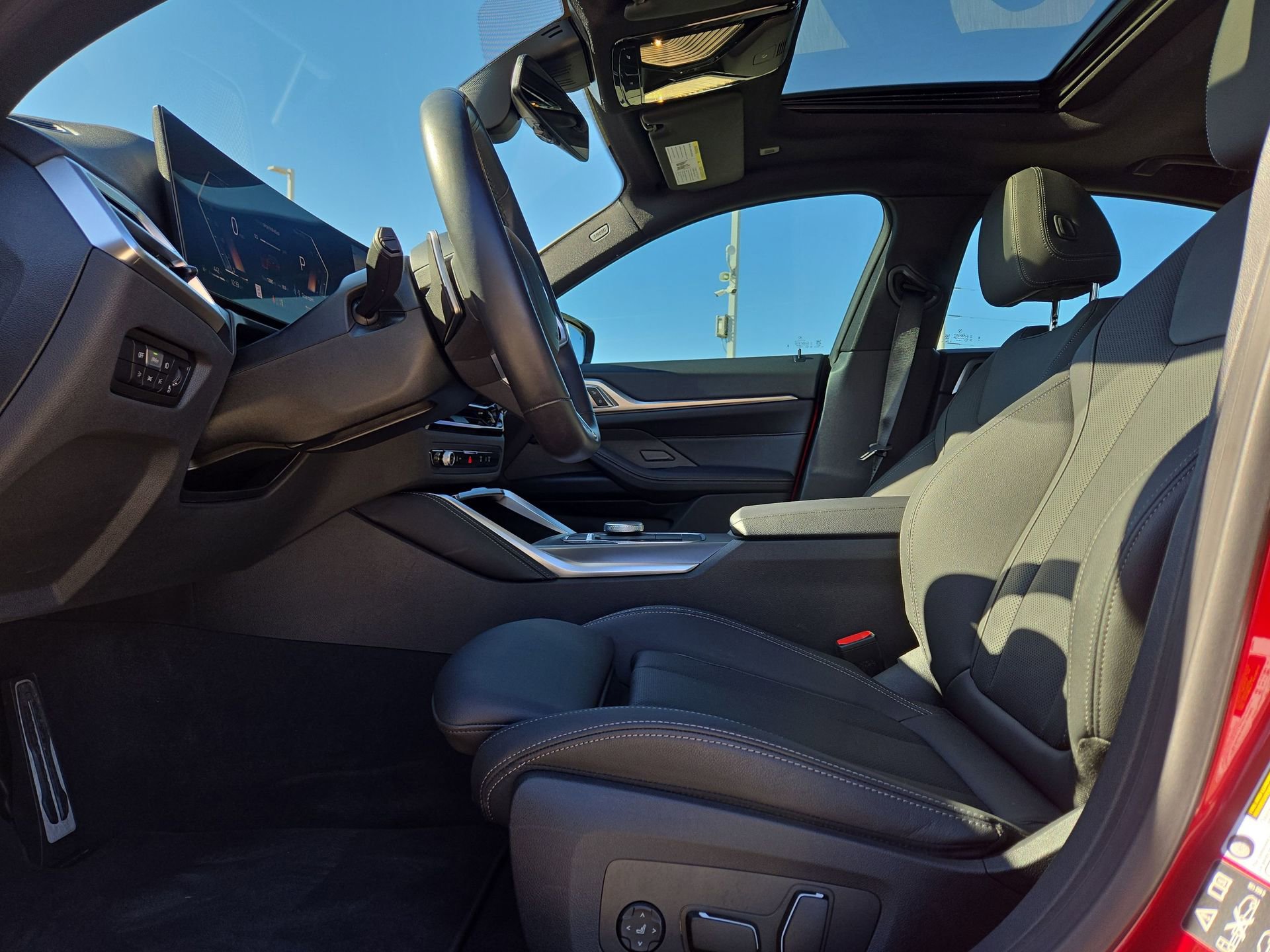 Used 2025 BMW 430i xDrive w/ M Sport Package image 16