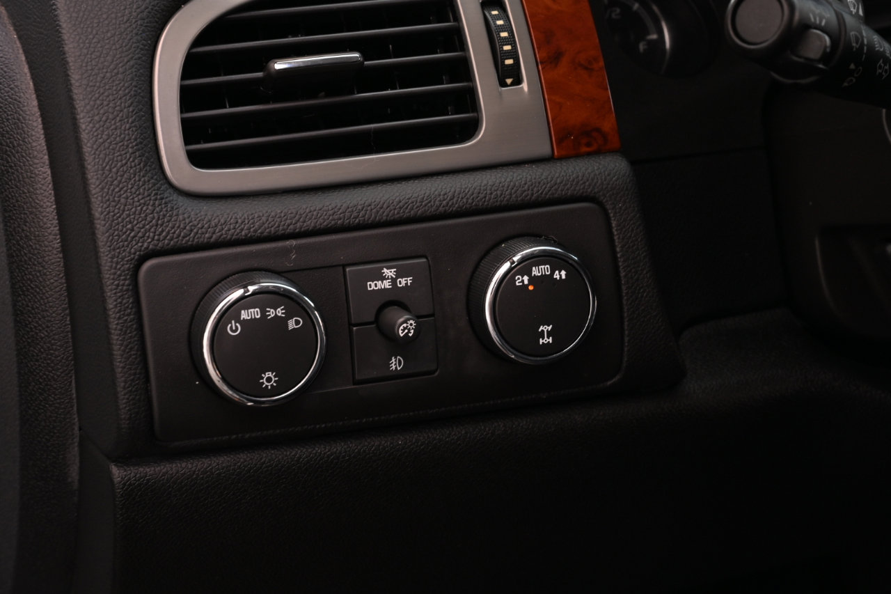 Used 2010 Chevrolet Tahoe LT w/ Luxury Package image 21