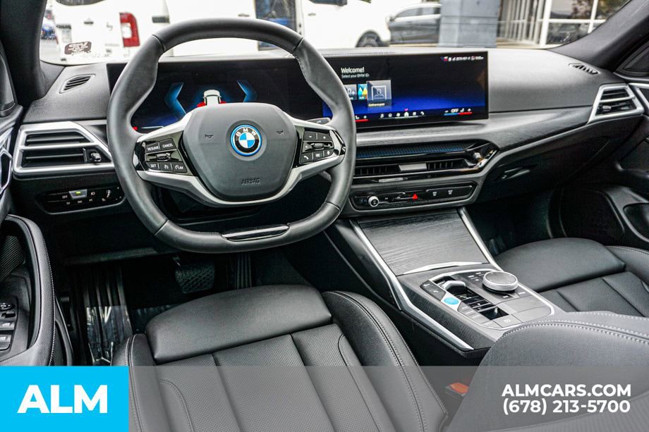 Used 2025 BMW i4 eDrive40 image 28
