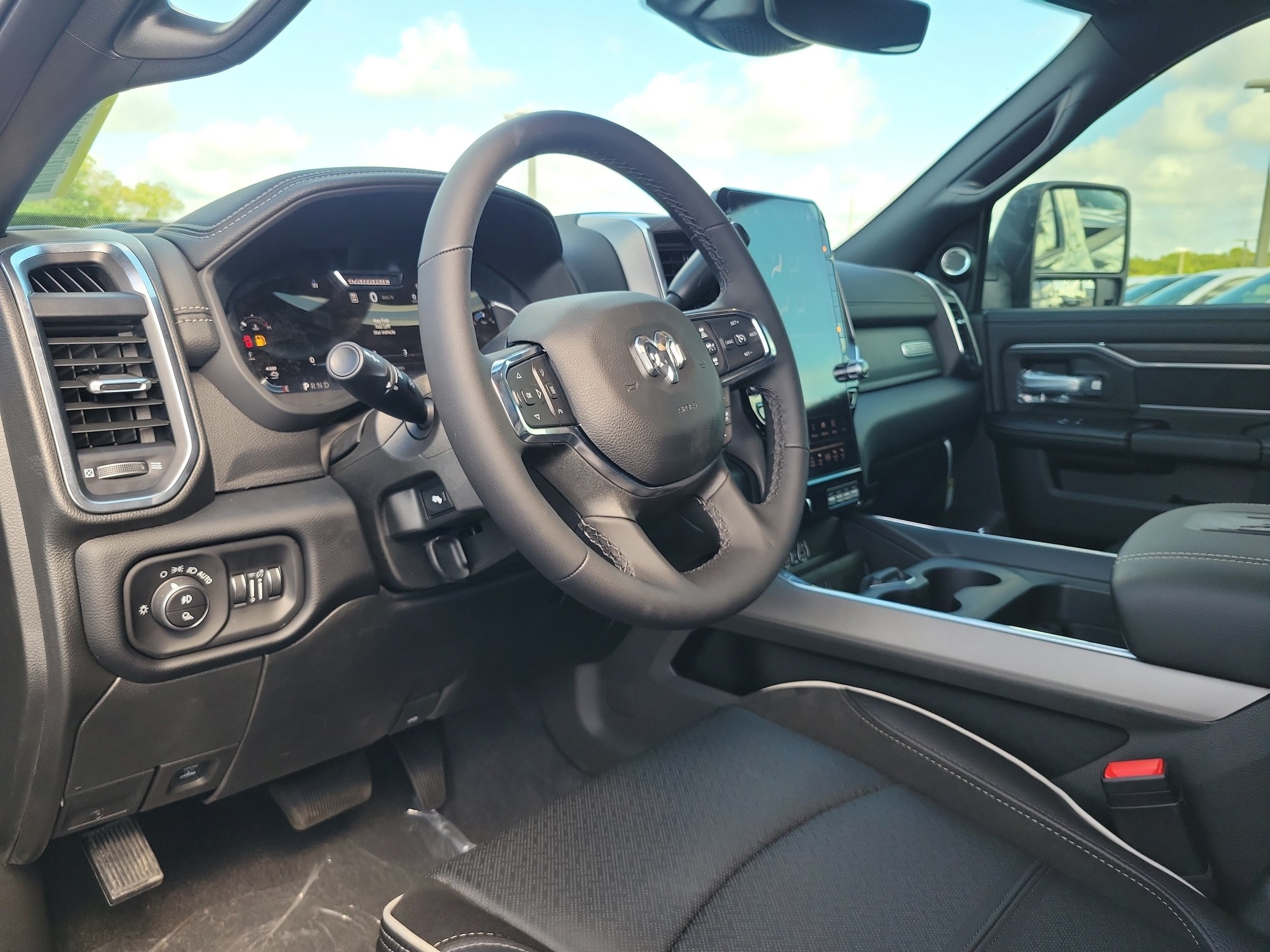 New 2027 RAM 3500 Laramie AWD/4WD image 19