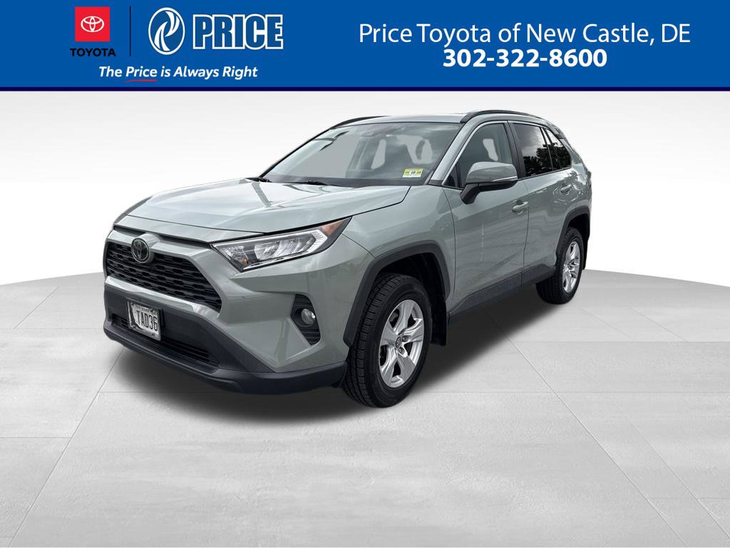 Used 2019 Toyota RAV4 XLE AWD/4WD image 1