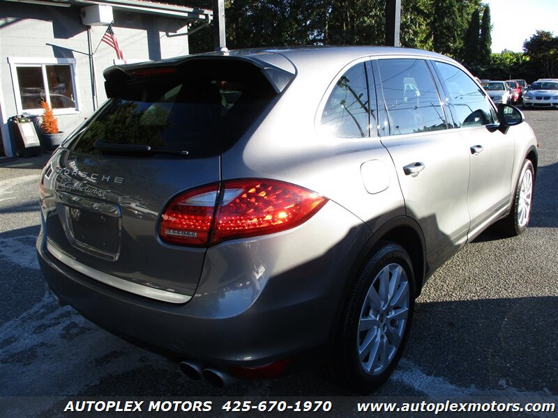 Used 2011 Porsche Cayenne Turbo AWD/4WD image 7