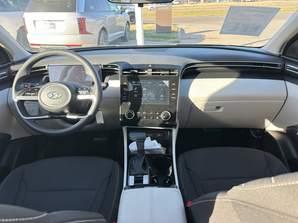 Certified 2024 Hyundai Tucson SE image 11