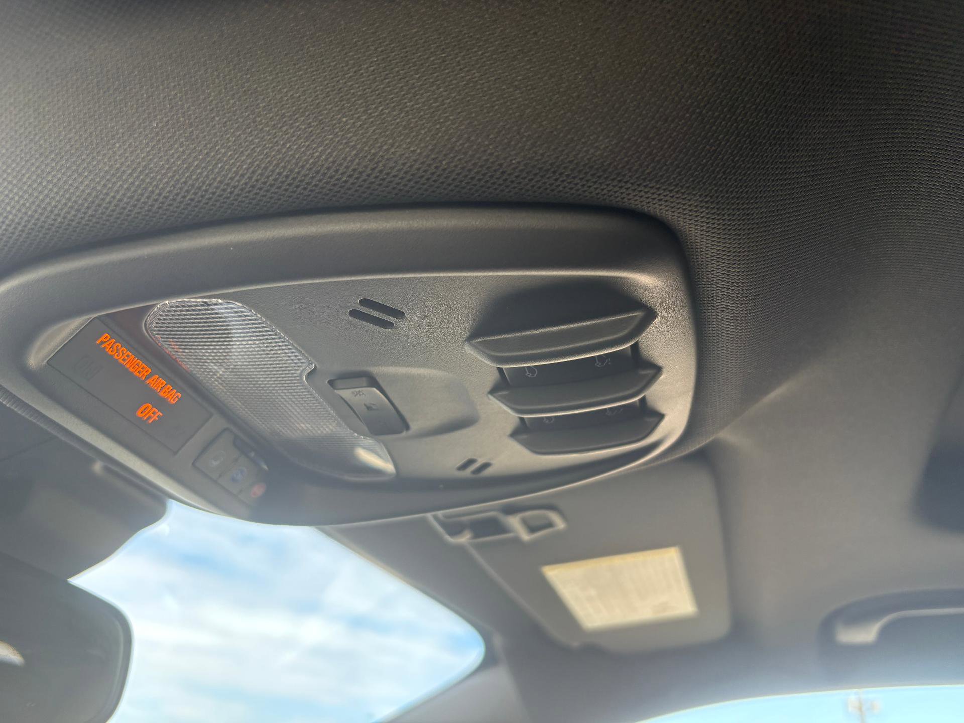 Used 2024 Chevrolet Trax RS w/ Sunroof Package image 27