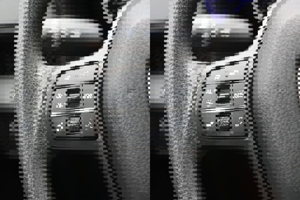 Used 2024 Honda CR-V LX image 18