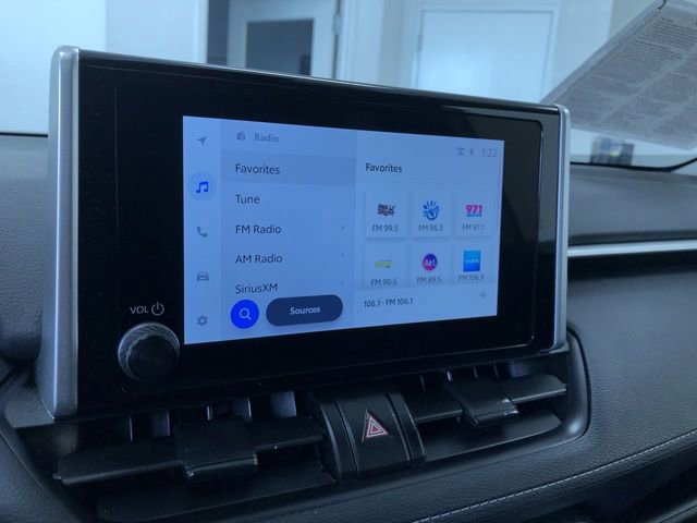 Certified 2025 Toyota RAV4 XLE w/ Convenience Package image 28